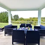 Comfortable With Pool Buroli