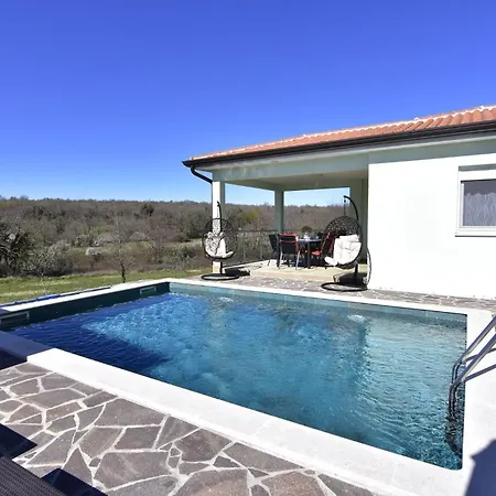 Comfortable With Pool Villa