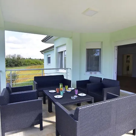 Villa Comfortable With Pool *