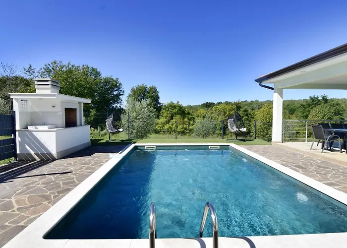 فيلة Comfortable With Pool *